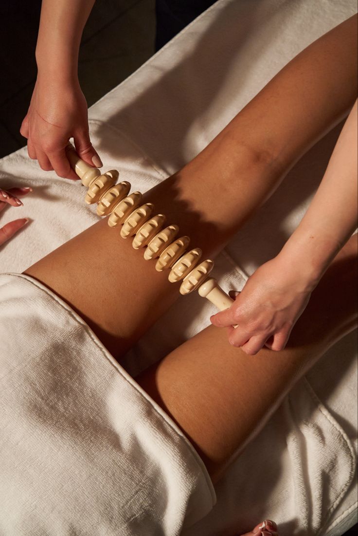 4 Wood Therapy Sessions + 2 Venus Treatments